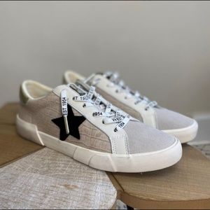 Vintage Havana White Croc Dennis Sneaker